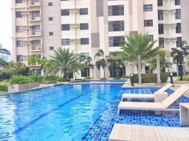 Horizon 101 A1 Shortwalk Robinson Mall Mango Square Bars Free Pool Cebu Exteriör bild